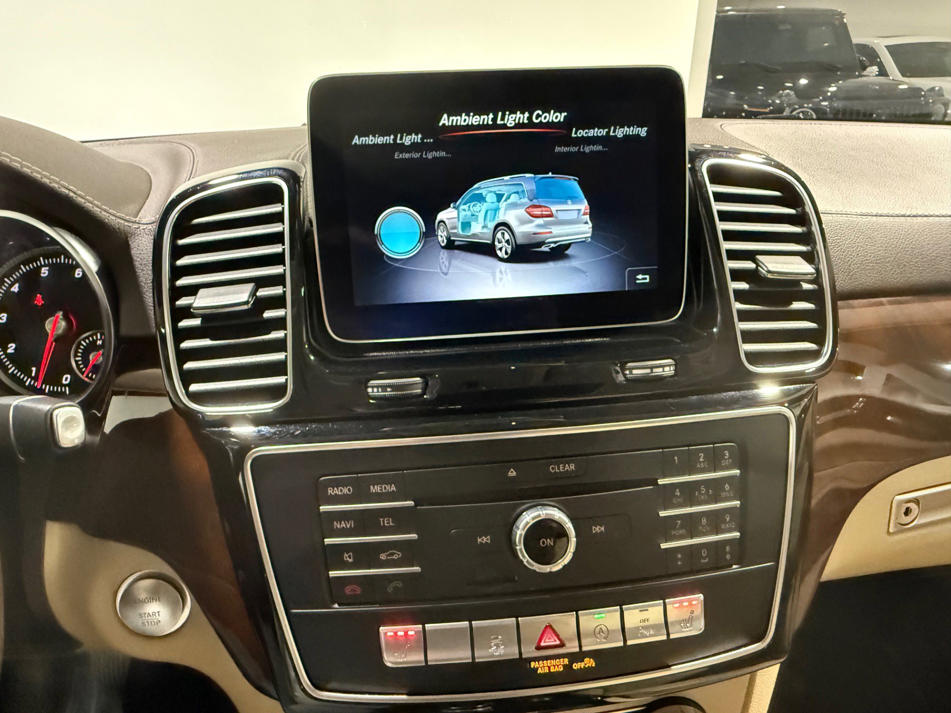 Used 2019 Mercedes-Benz GLS 450 4MATIC w/ Premium 1 Package image 32