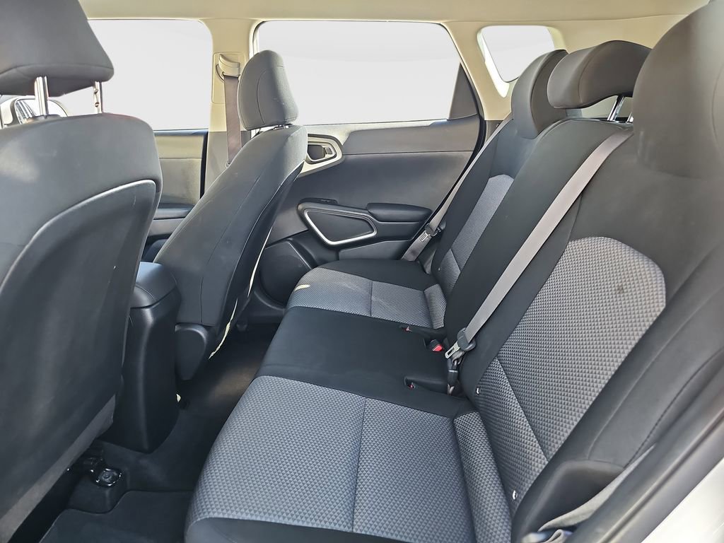 Used 2024 Kia Soul LX w/ Option Group 015 image 19