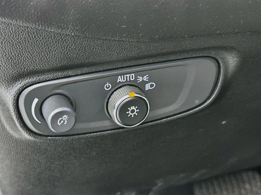 Used 2020 Chevrolet Equinox LT AWD/4WD image 14