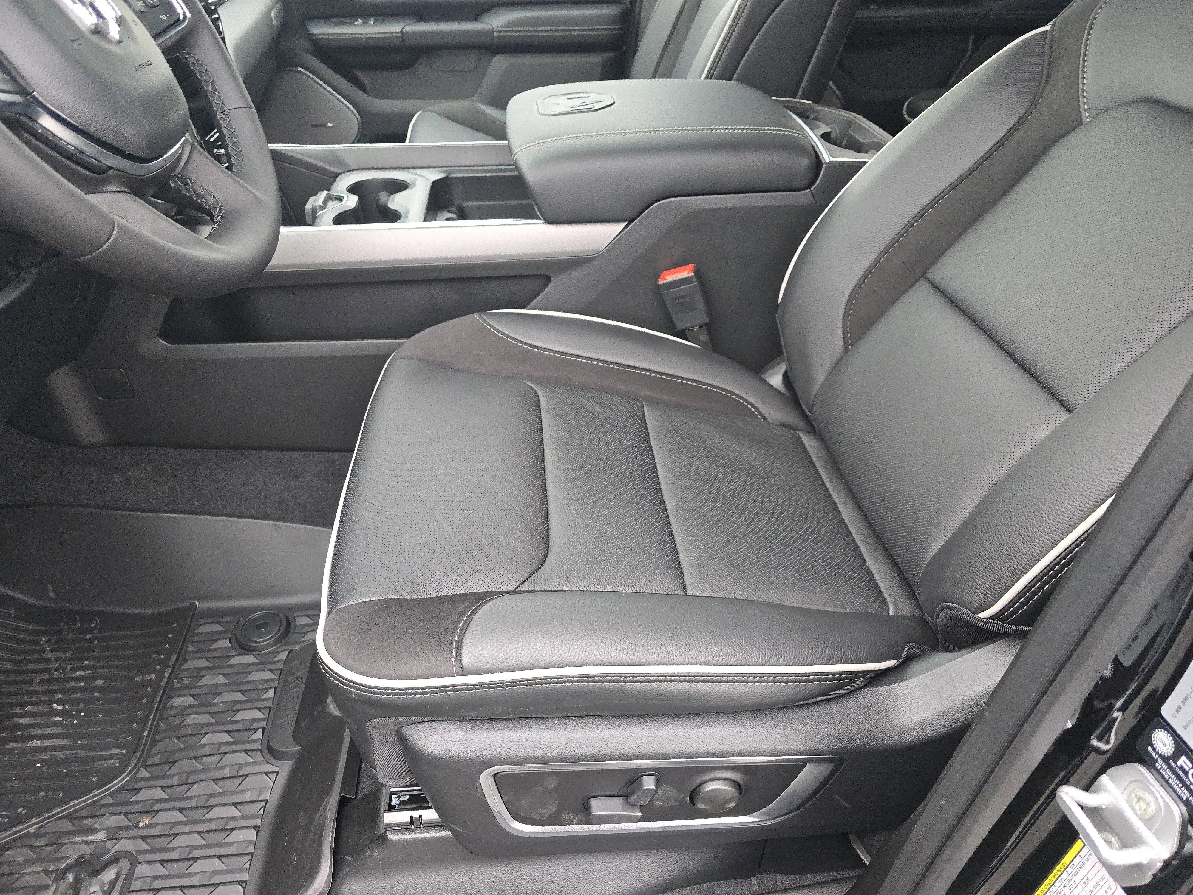 Used 2026 RAM 1500 Laramie image 27