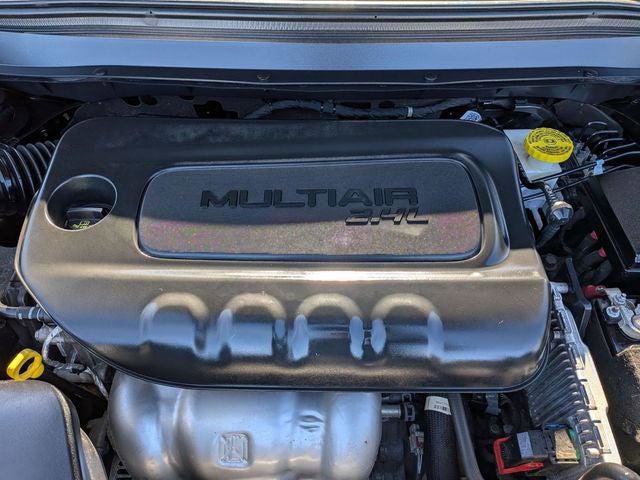 Certified 2023 Jeep Cherokee Altitude Lux image 31