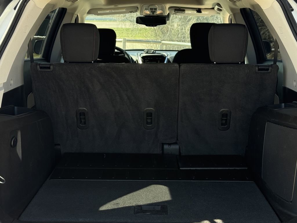 Used 2015 Chevrolet Equinox LT w/ Chrome Appearance Package image 29