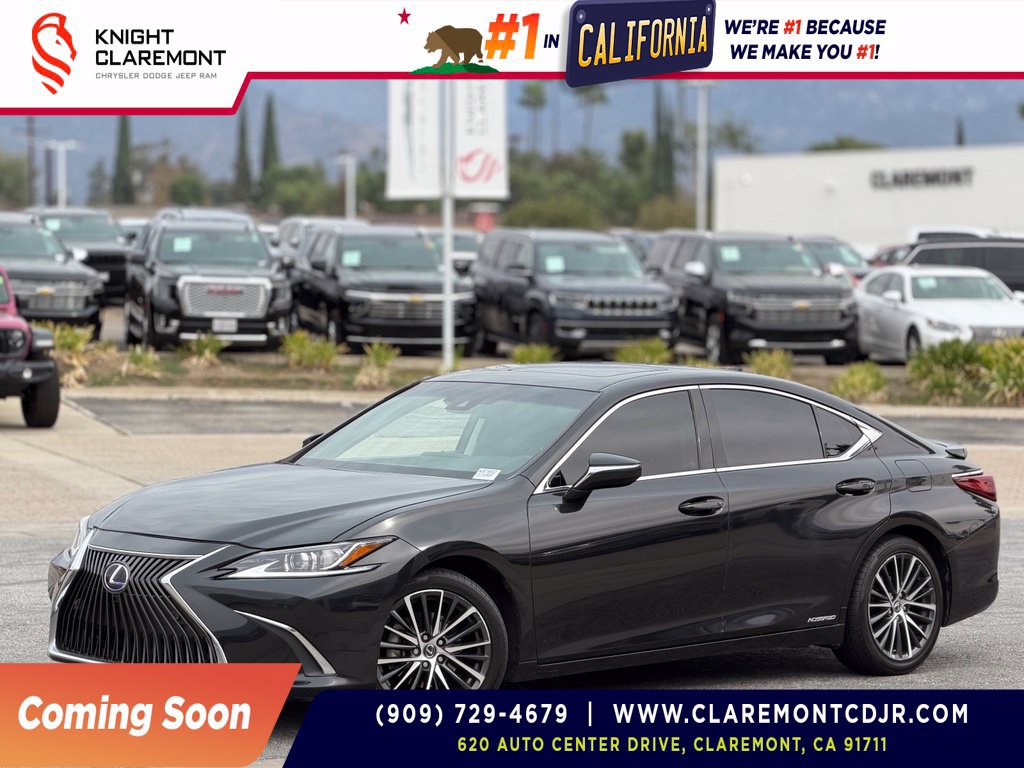 Used 2022 Lexus ES 300h w/ Premium Package