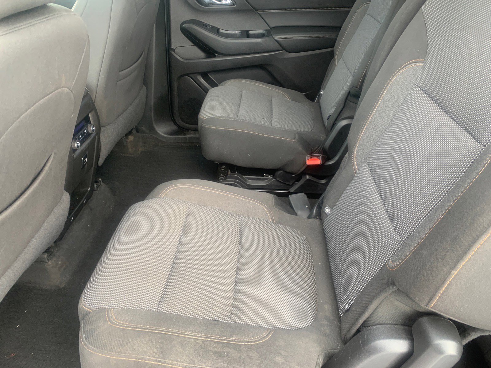 Used 2018 Chevrolet Traverse LT image 5