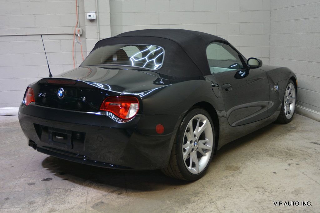 Used 2008 BMW Z4 3.0i image 4