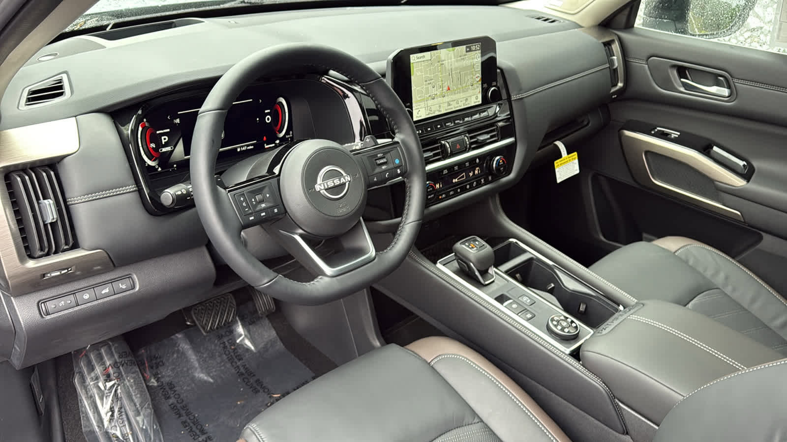 New 2025 Nissan Pathfinder Platinum w/ Cargo Package image 17