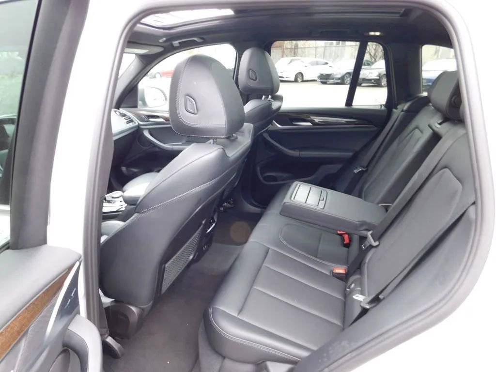 Used 2023 BMW X3 sDrive30i image 9