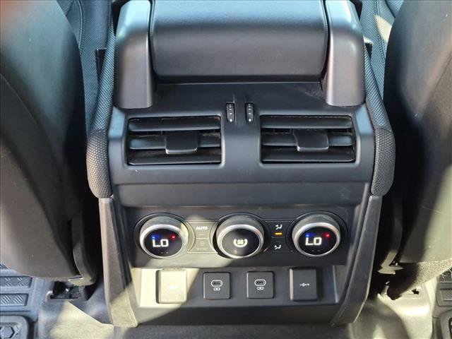 Used 2022 Land Rover Defender 110 X-Dynamic HSE AWD/4WD image 17
