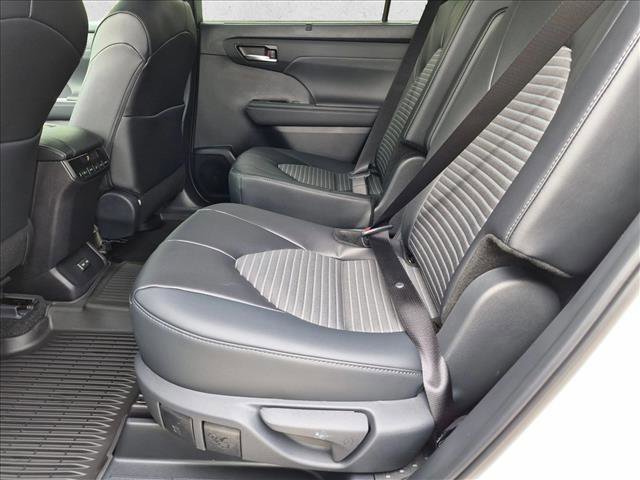 New 2026 Toyota Highlander XSE AWD/4WD image 14