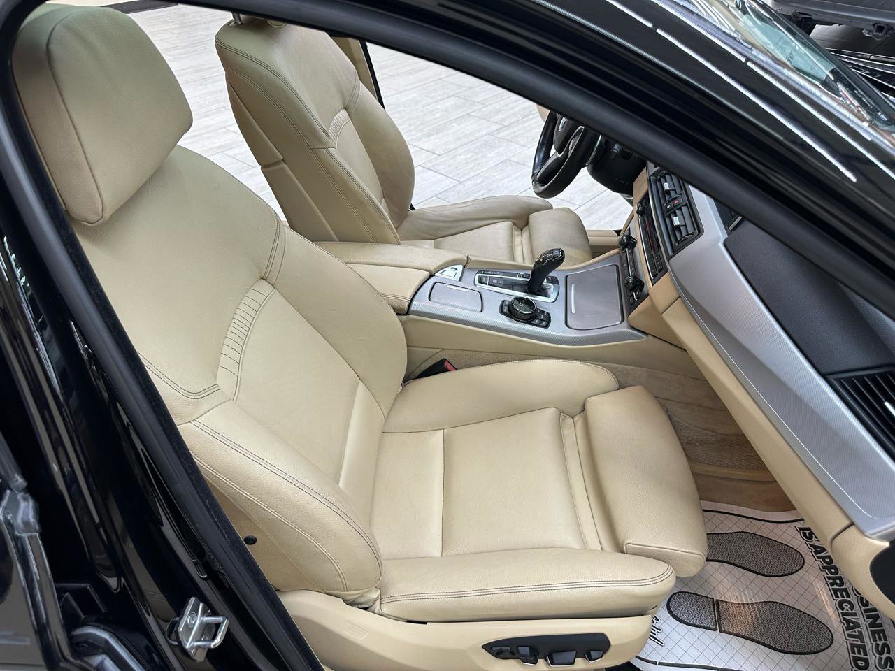 Used 2014 BMW 550i Sedan RWD image 45