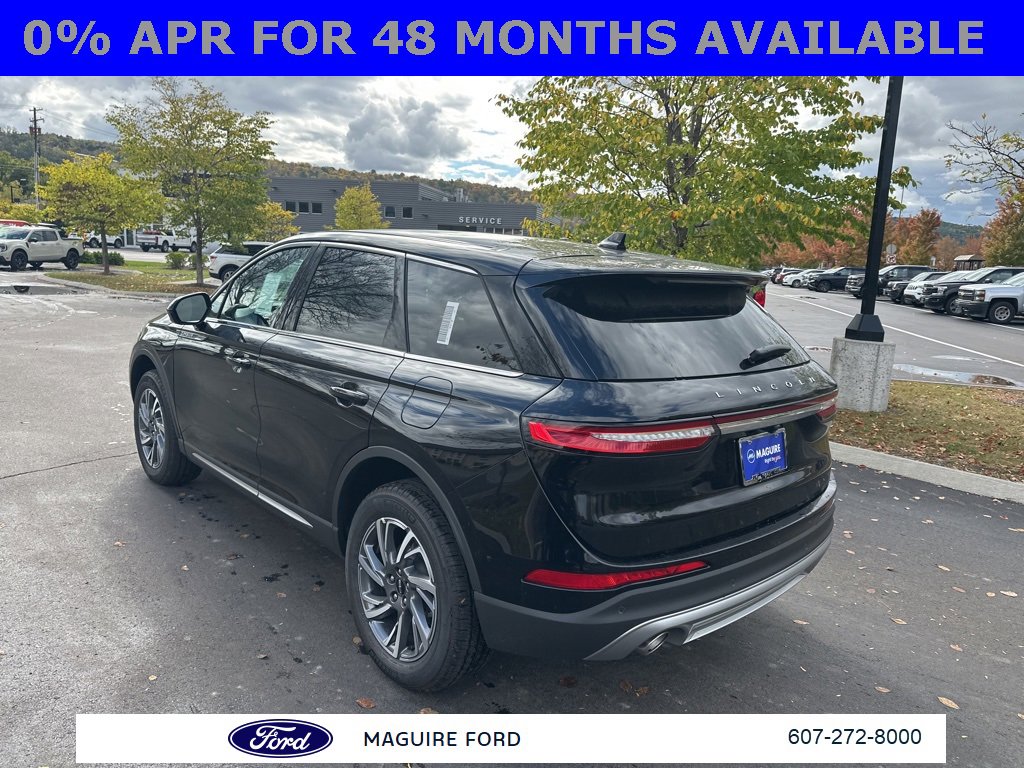 New 2025 Lincoln Corsair AWD image 7