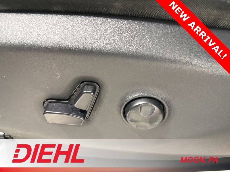 Used 2019 Chrysler Pacifica Touring-L w/ Advanced Safetytec Group image 22