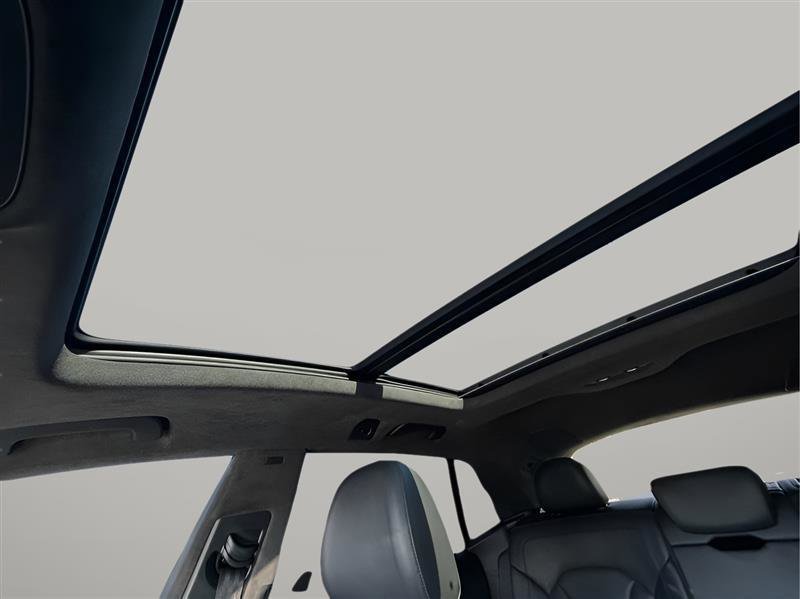 Used 2020 Audi Q8 Prestige w/ Prestige Package AWD/4WD image 61