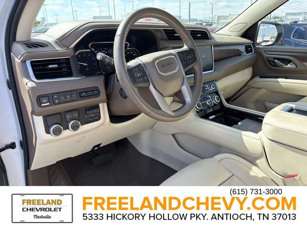 Used 2021 GMC Yukon XL Denali w/ Denali Ultimate Package RWD image 28