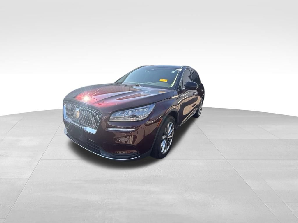 Used 2021 Lincoln Corsair AWD w/ Premium Package image 2