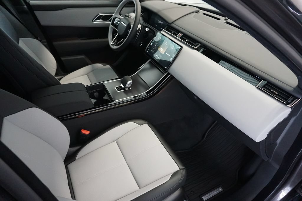New 2026 Land Rover Range Rover Velar Dynamic SE AWD/4WD image 22