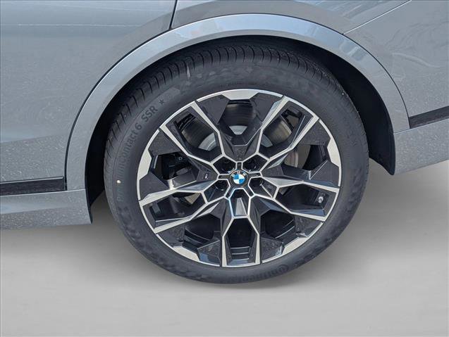 New 2026 BMW X7 M60i image 9