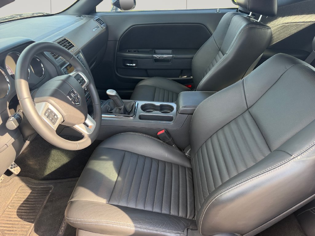 Used 2012 Dodge Challenger R/T Plus RWD image 10