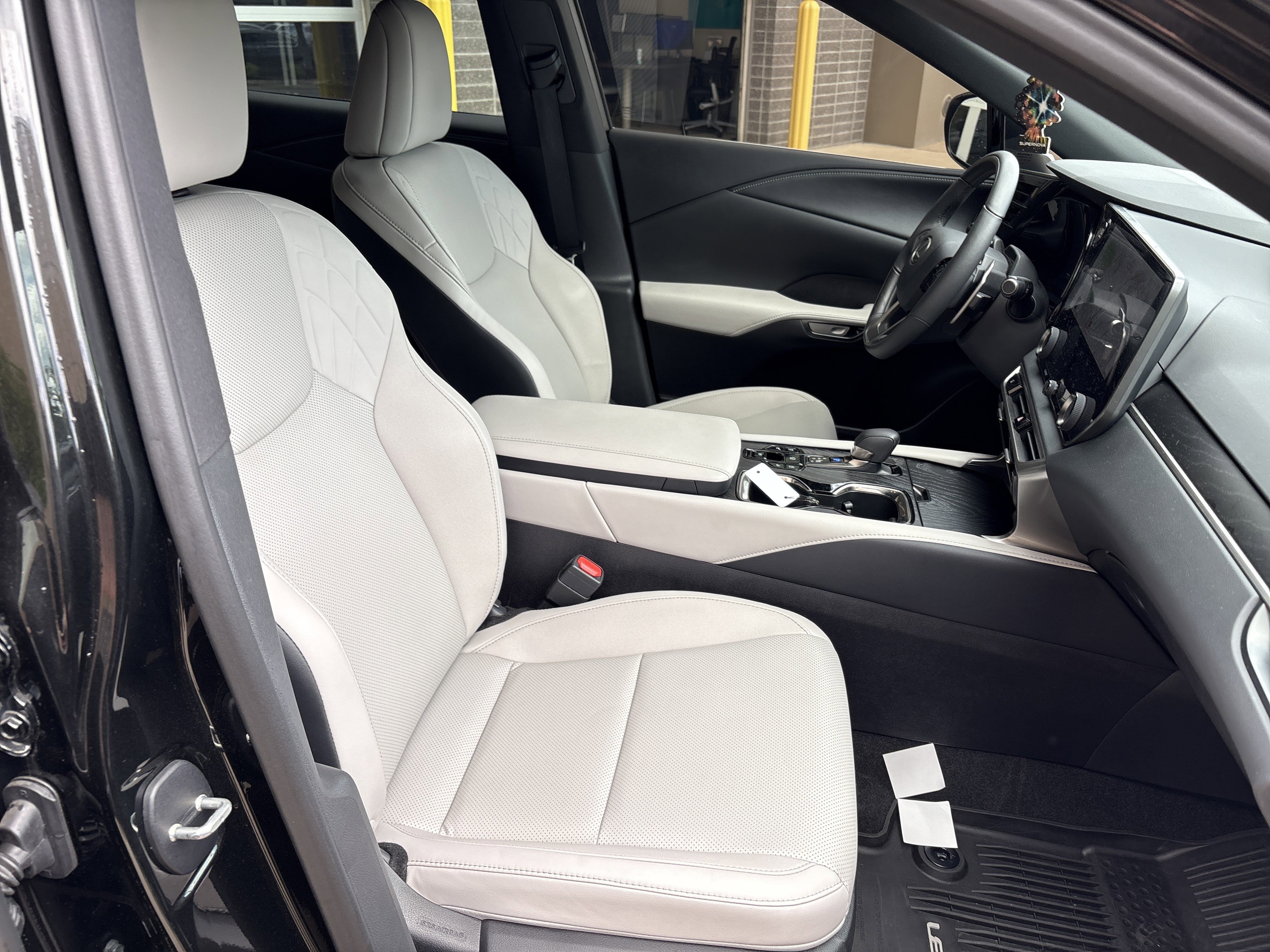 Used 2025 Lexus RX 350 Premium w/ Convenience Package AWD/4WD image 33