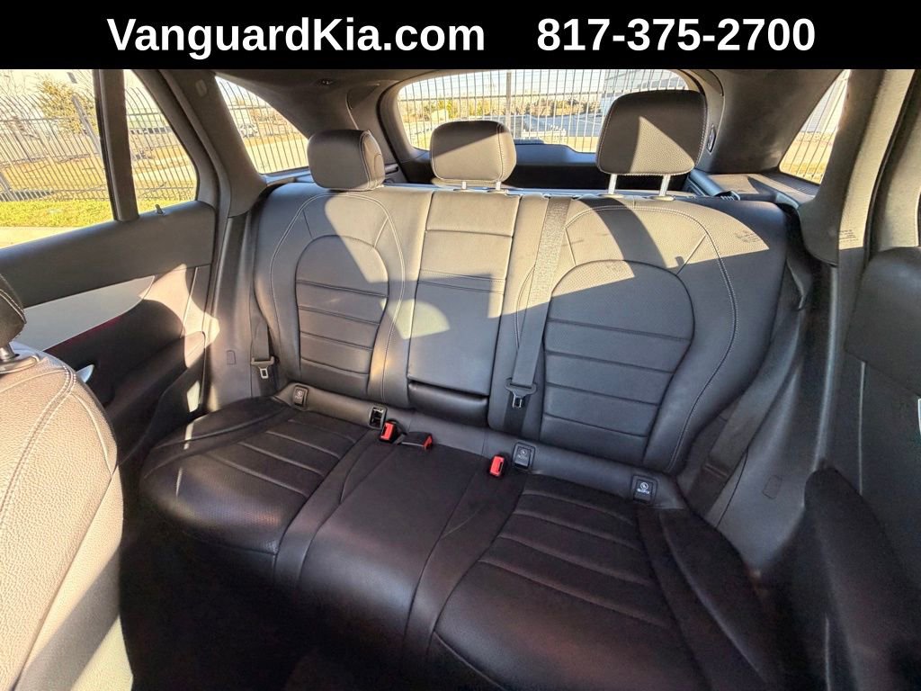 Used 2021 Mercedes-Benz GLC 300 w/ Premium Package image 22