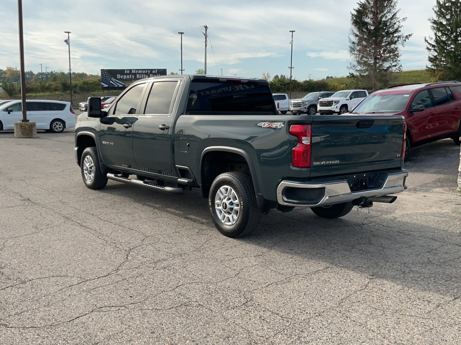 Used 2025 Chevrolet Silverado 2500 LT w/ Convenience Package AWD/4WD image 5
