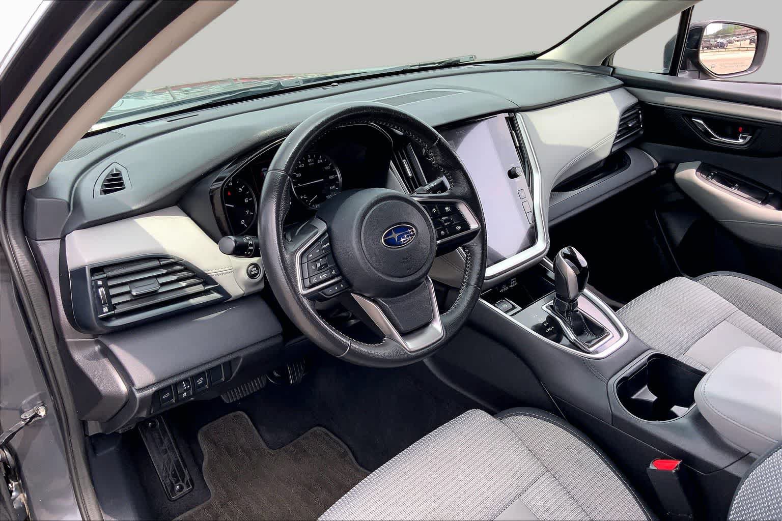 Used 2023 Subaru Outback Premium AWD/4WD image 17