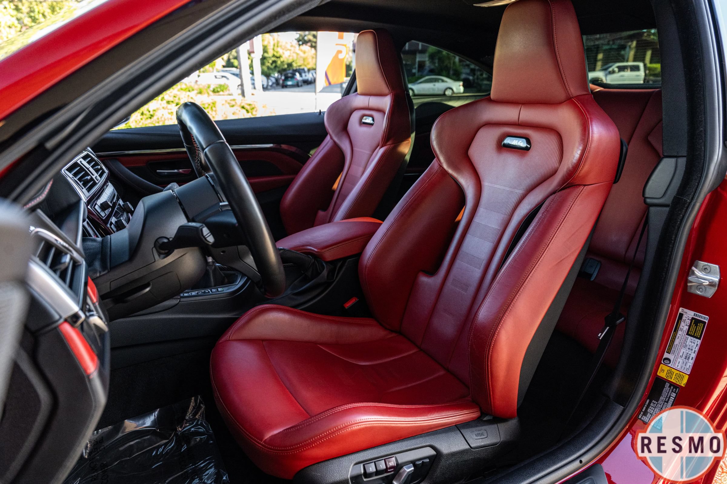 Used 2018 BMW M4 Coupe w/ Competition Package RWD image 8