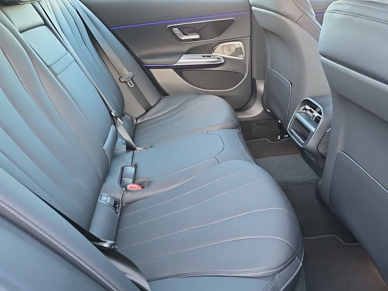 New 2026 Mercedes-Benz E 350 4MATIC image 32