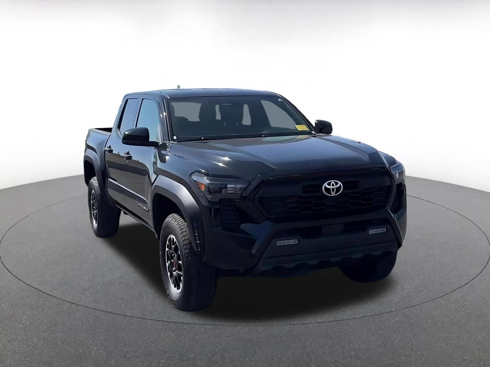 Used 2025 Toyota Tacoma TRD Off-Road AWD/4WD image 3
