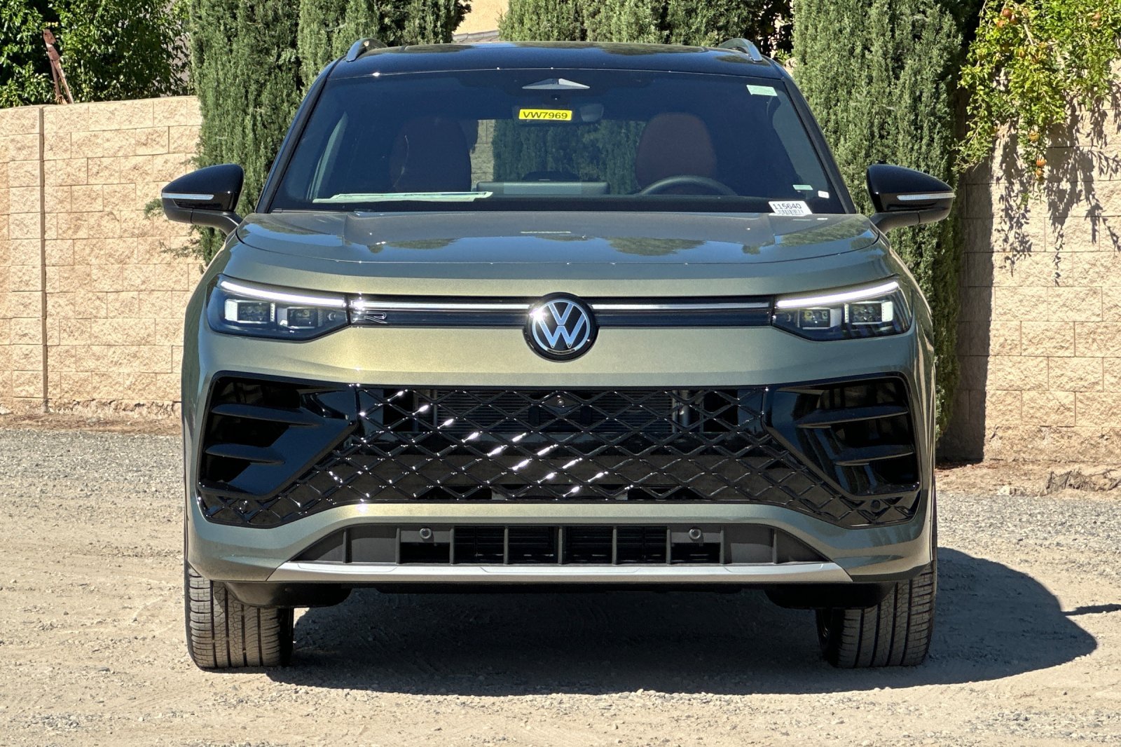 New 2026 Volkswagen Tiguan SEL R-Line AWD/4WD image 9