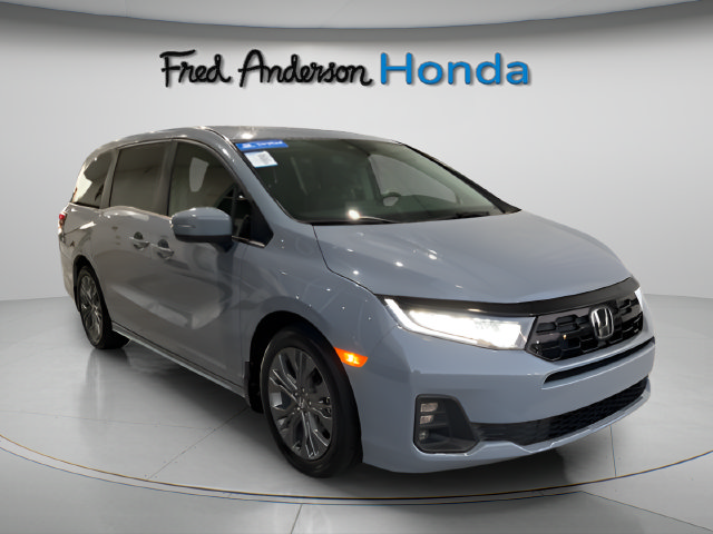 Certified 2025 Honda Odyssey Touring image 4