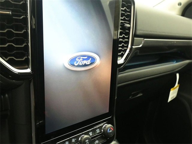 New 2025 Ford Ranger Lariat w/ FX4 Off-Road Package image 17