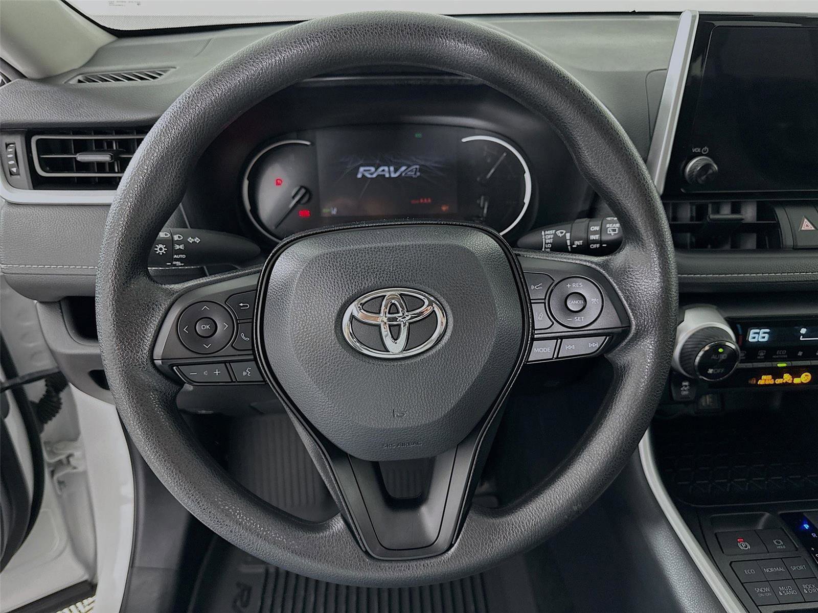 Certified 2025 Toyota RAV4 XLE image 17