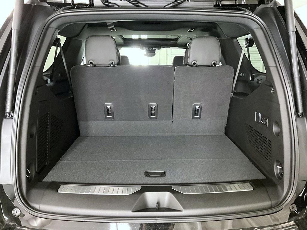New 2026 Chevrolet Suburban RST w/ Advanced Technology Package image 22
