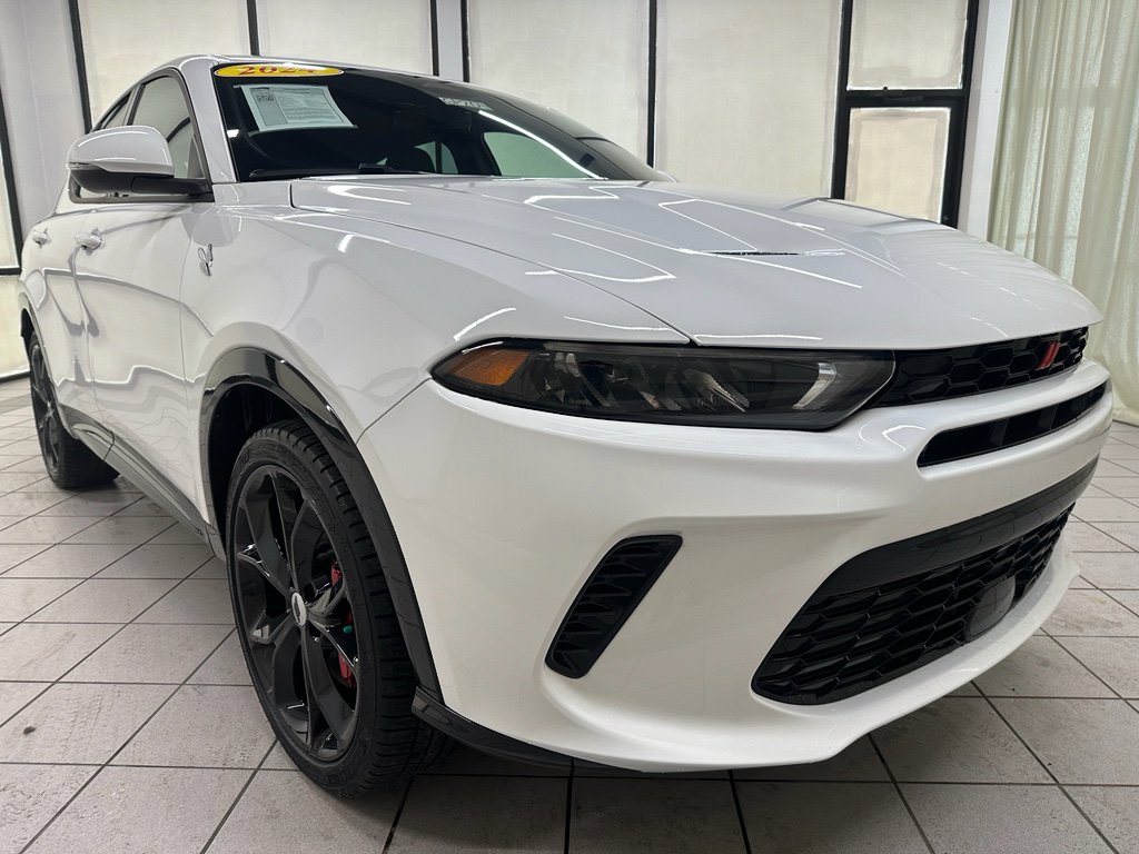 Used 2024 Dodge Hornet R/T w/ Track Pack image 2