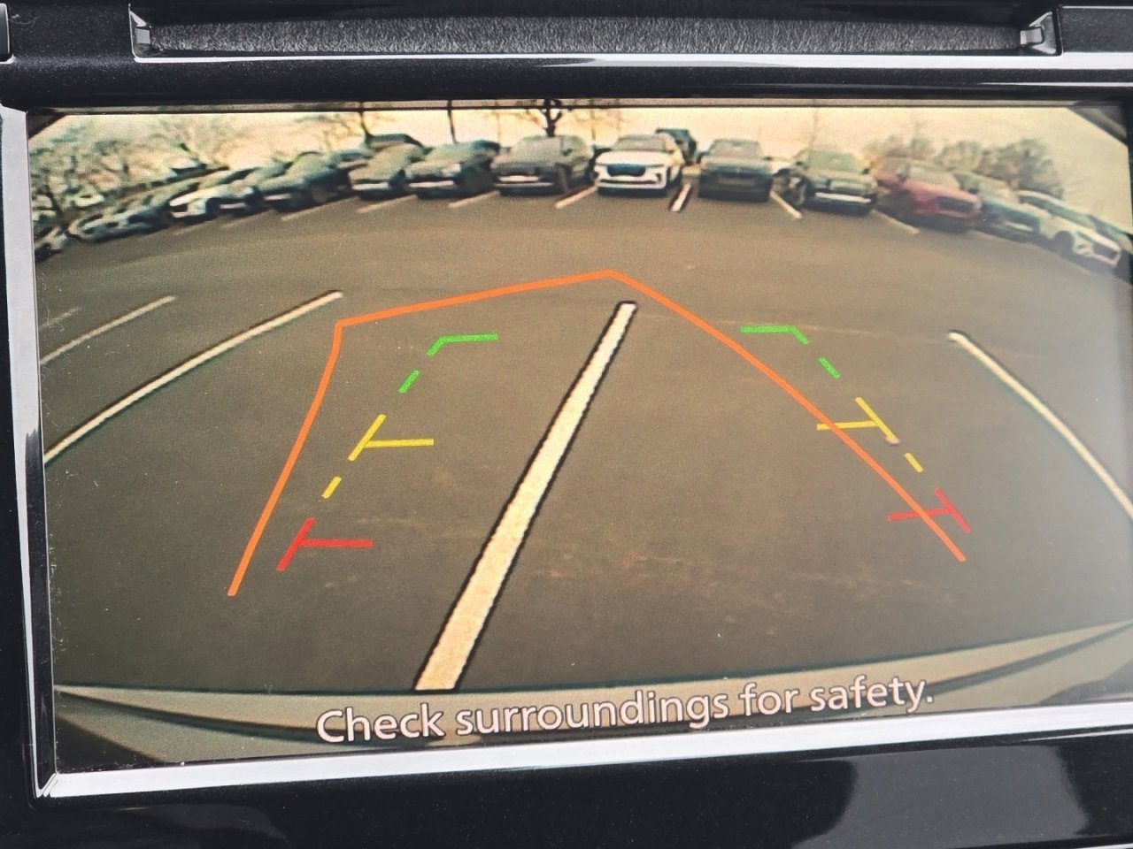 Used 2020 Nissan Rogue SV image 4