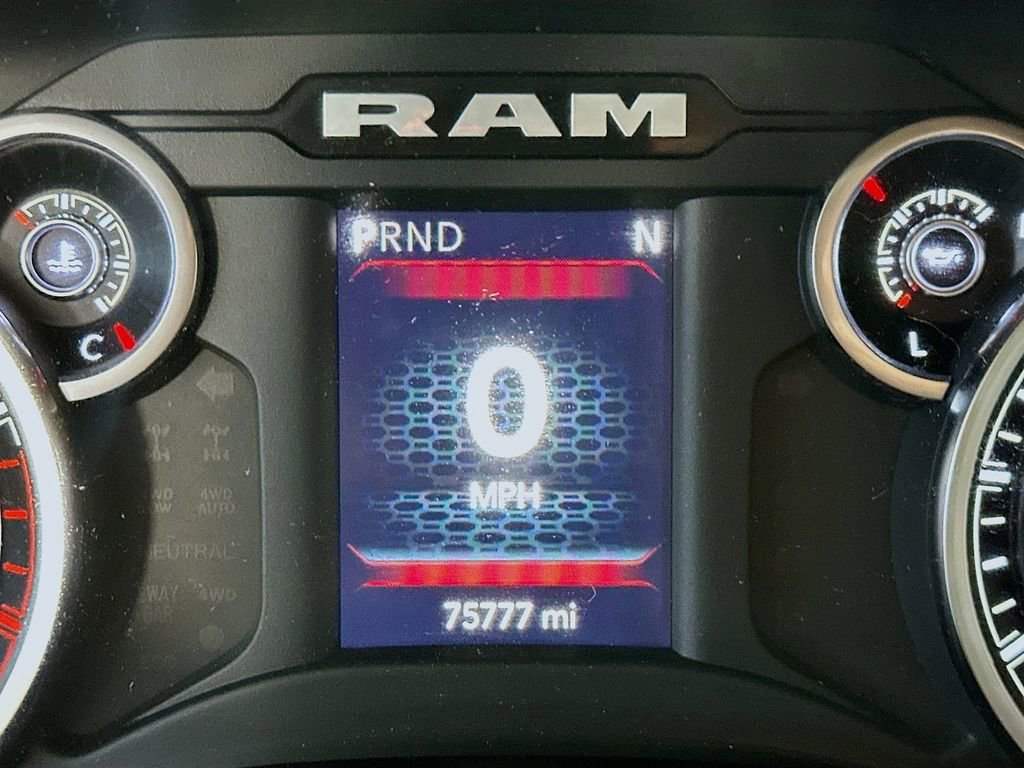 Used 2022 RAM 2500 Tradesman w/ Chrome Appearance Group AWD/4WD image 15