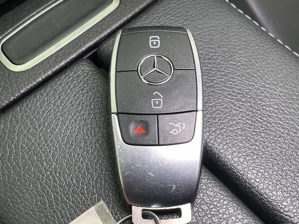 Used 2021 Mercedes-Benz GLA 250 4MATIC image 36