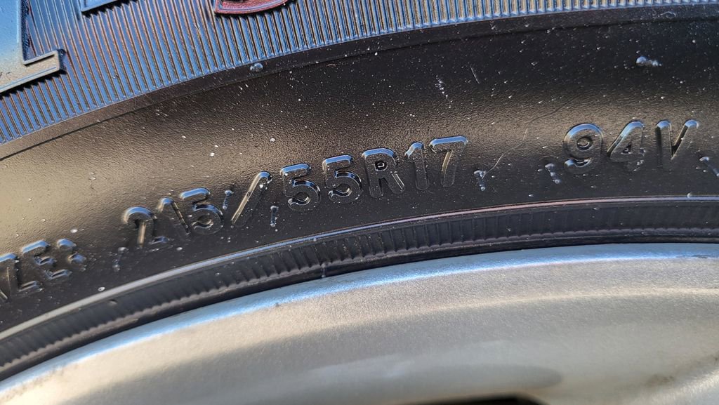 Used 2011 Nissan Altima 3.5 SR w/ Sport Pkg image 15