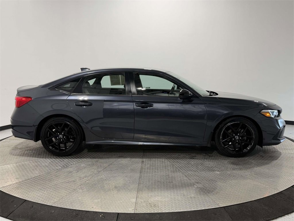 Used 2023 Honda Civic Sport image 7