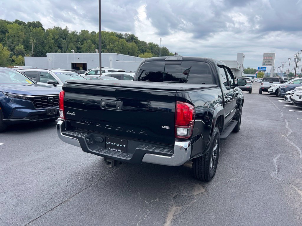 Used 2023 Toyota Tacoma SR5 AWD/4WD image 5