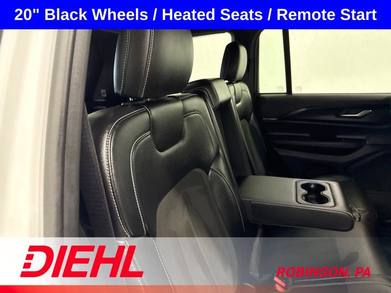 Used 2023 Jeep Grand Cherokee Altitude AWD/4WD image 12
