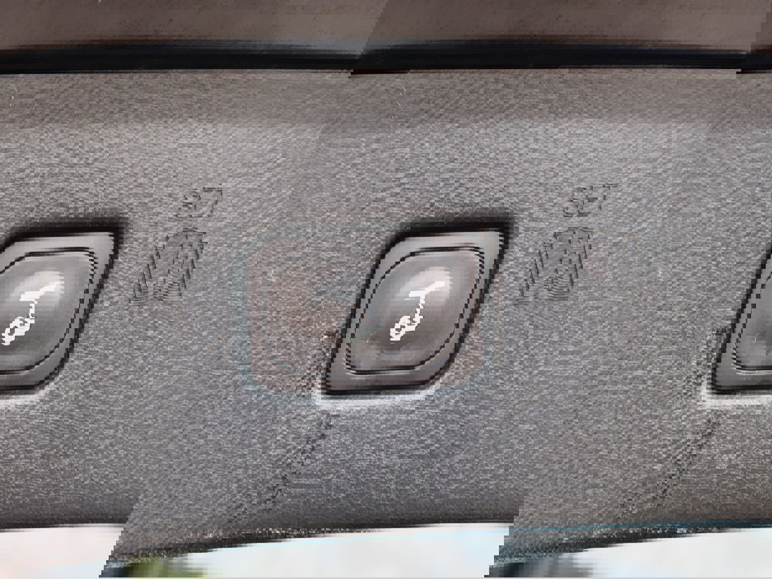 Used 2022 Ford Edge SEL w/ Sport Appearance Package image 10