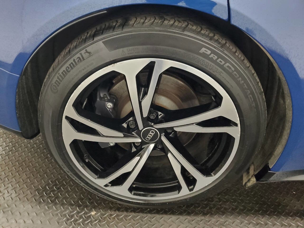 Used 2022 Audi e-tron GT Prestige image 19