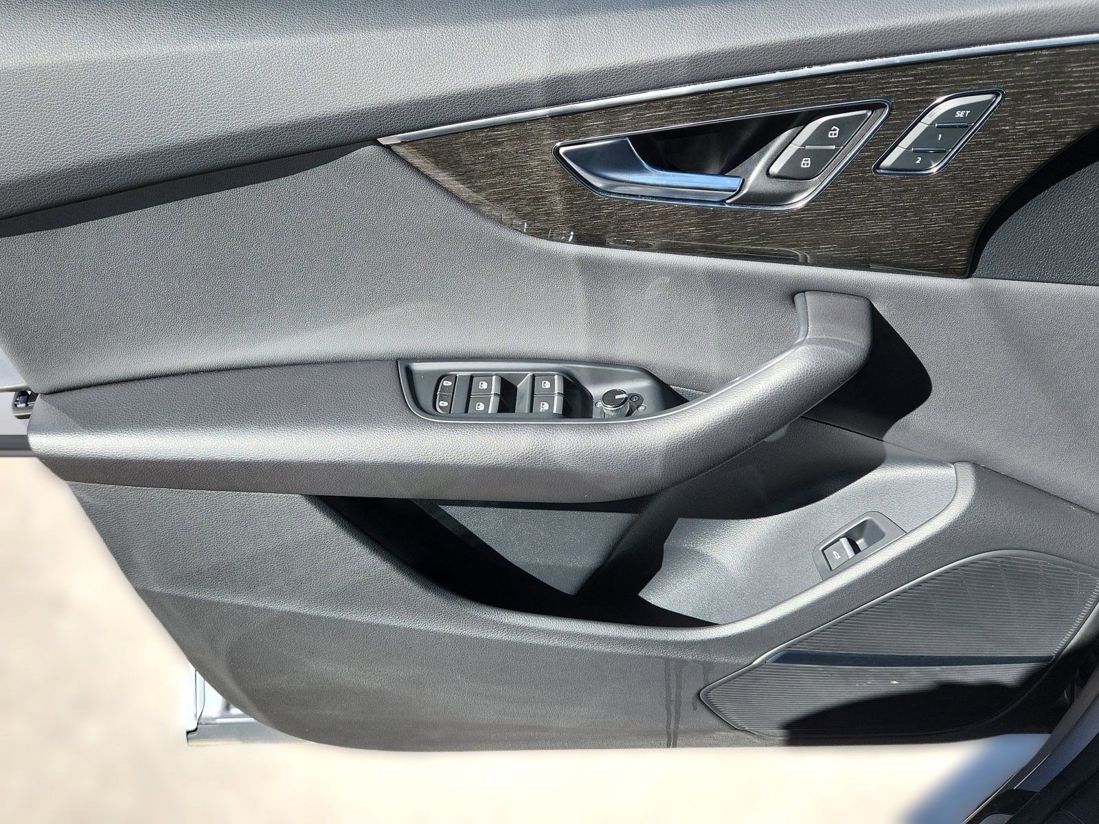 Used 2021 Audi Q8 Premium Plus w/ Premium Plus Package image 20