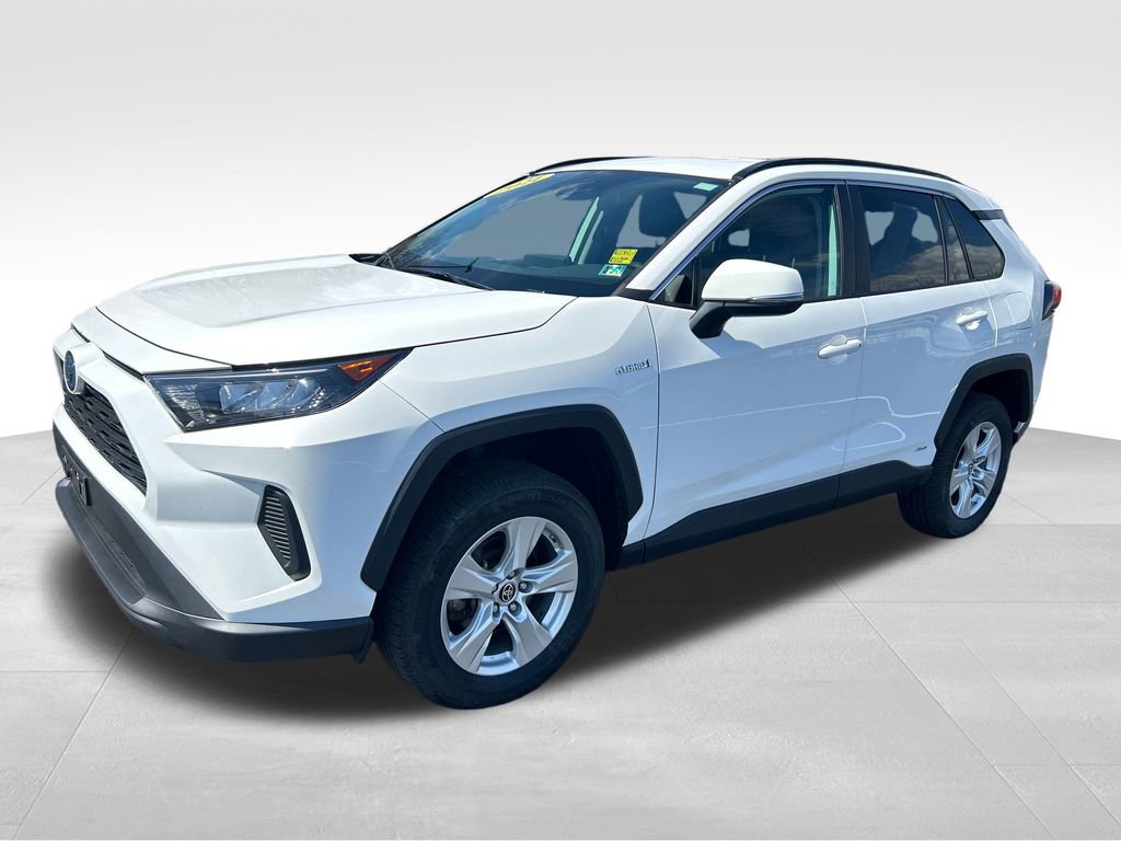 Certified 2021 Toyota RAV4 LE AWD/4WD image 1