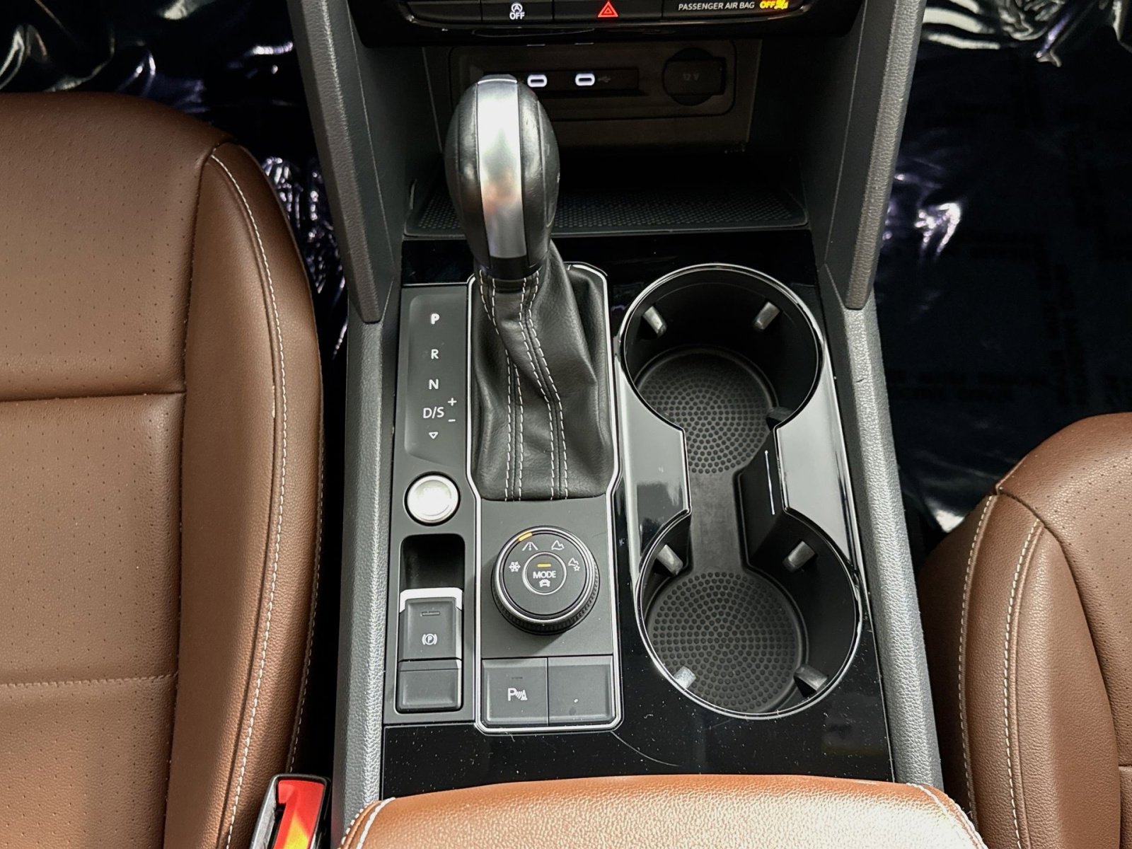 Used 2021 Volkswagen Atlas SEL R-Line AWD/4WD image 22