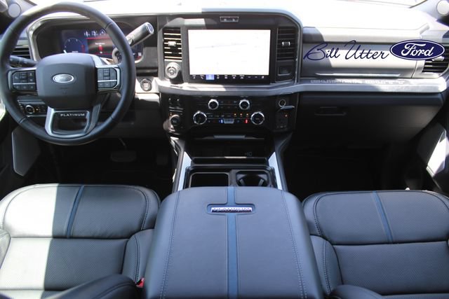 Used 2025 Ford F250 Platinum w/ FX4 Off-Road Package AWD/4WD image 16