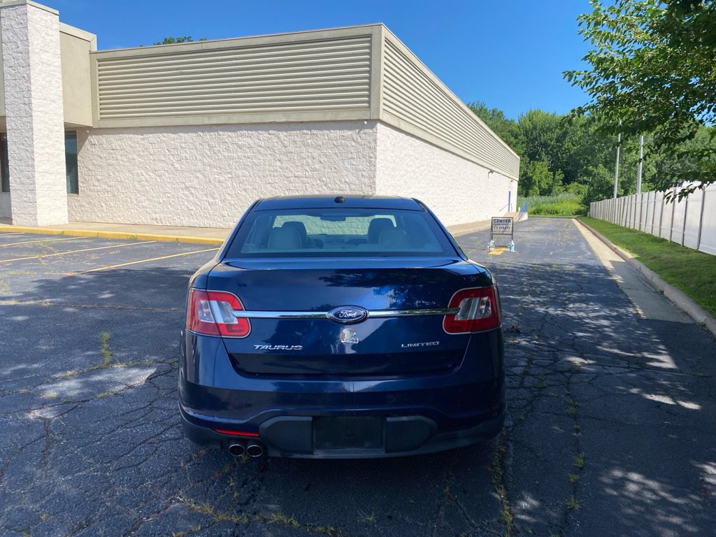 Used 2012 Ford Taurus Limited image 4