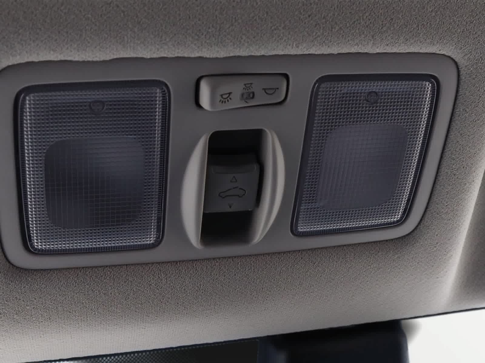 Used 2024 Hyundai Venue SEL FWD image 34
